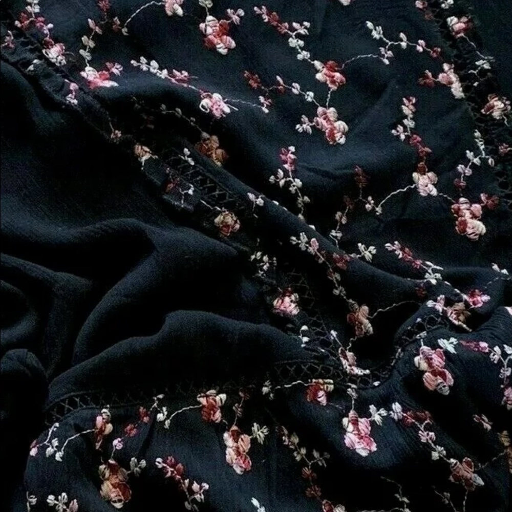 Top - Picture 4 of 5